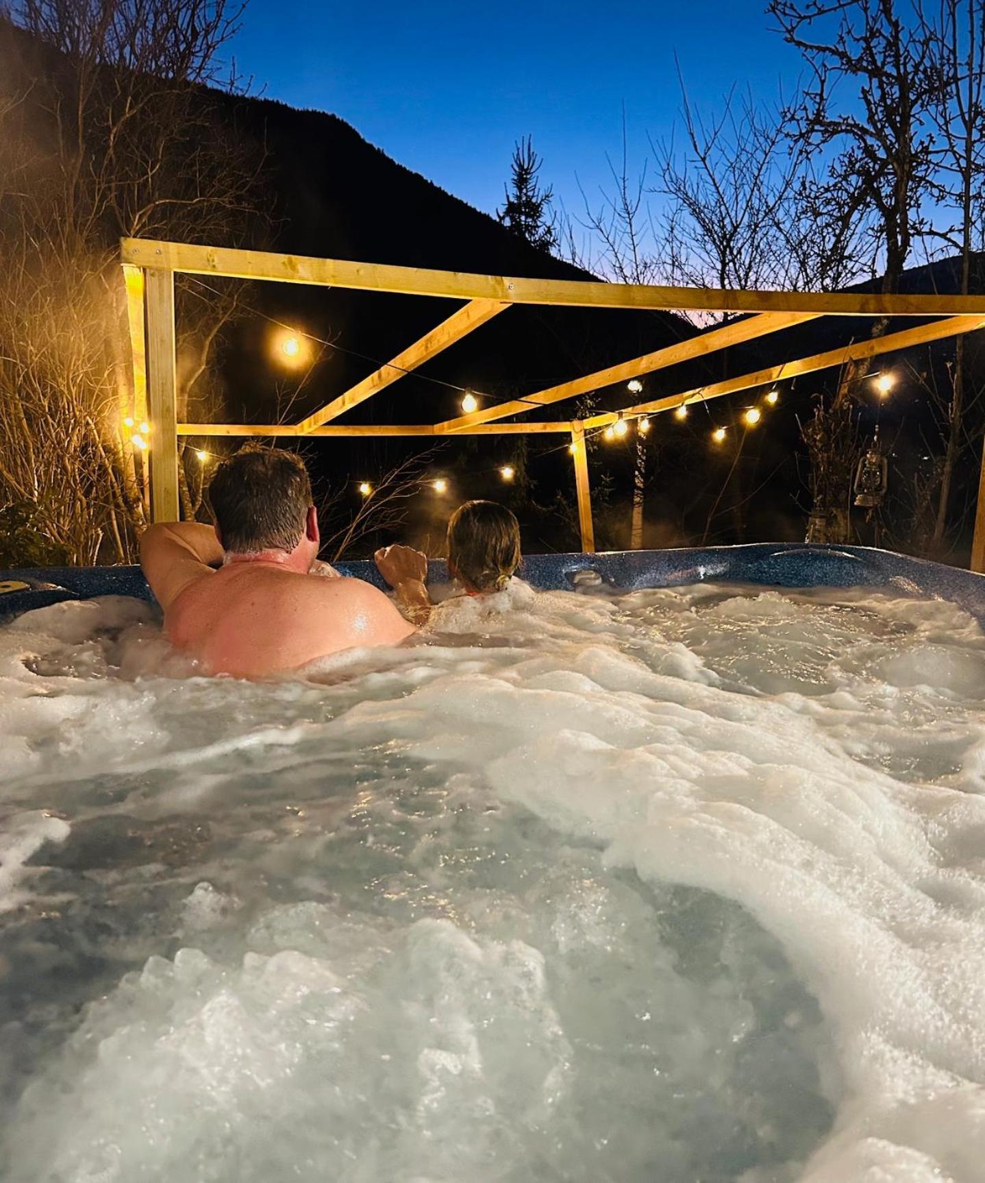 부르생모리스 La Ferme D'Angele B&B 외부 사진